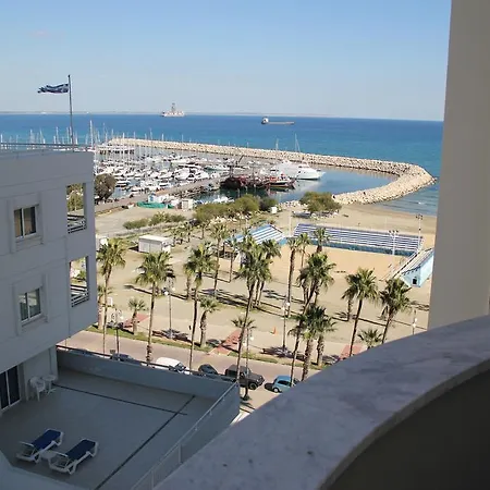 Four Lanterns Blue View شقة